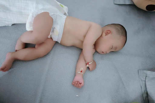 利津宝宝短发型女